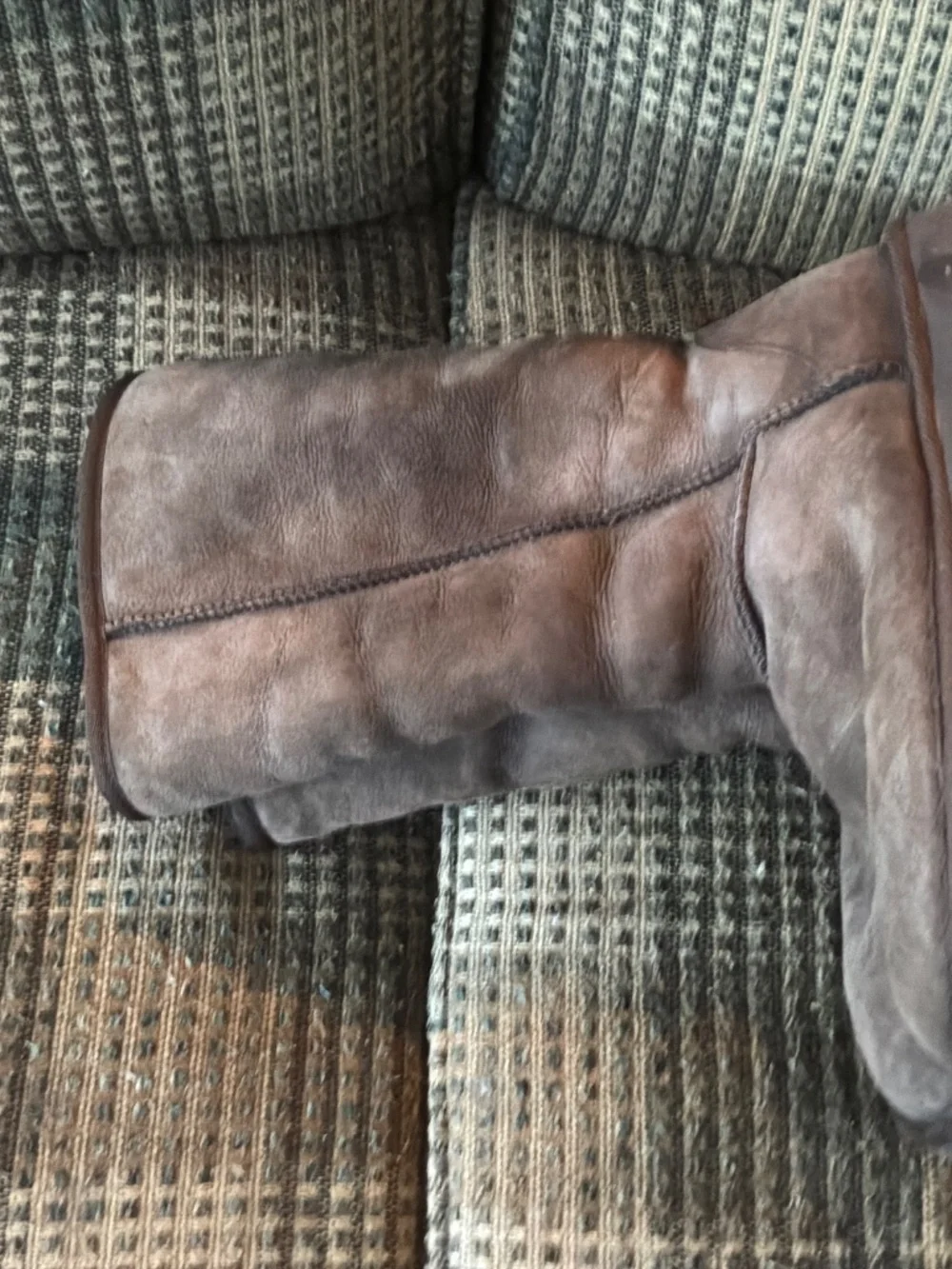 UGG BOOTS BROWN TALL SIZE 8